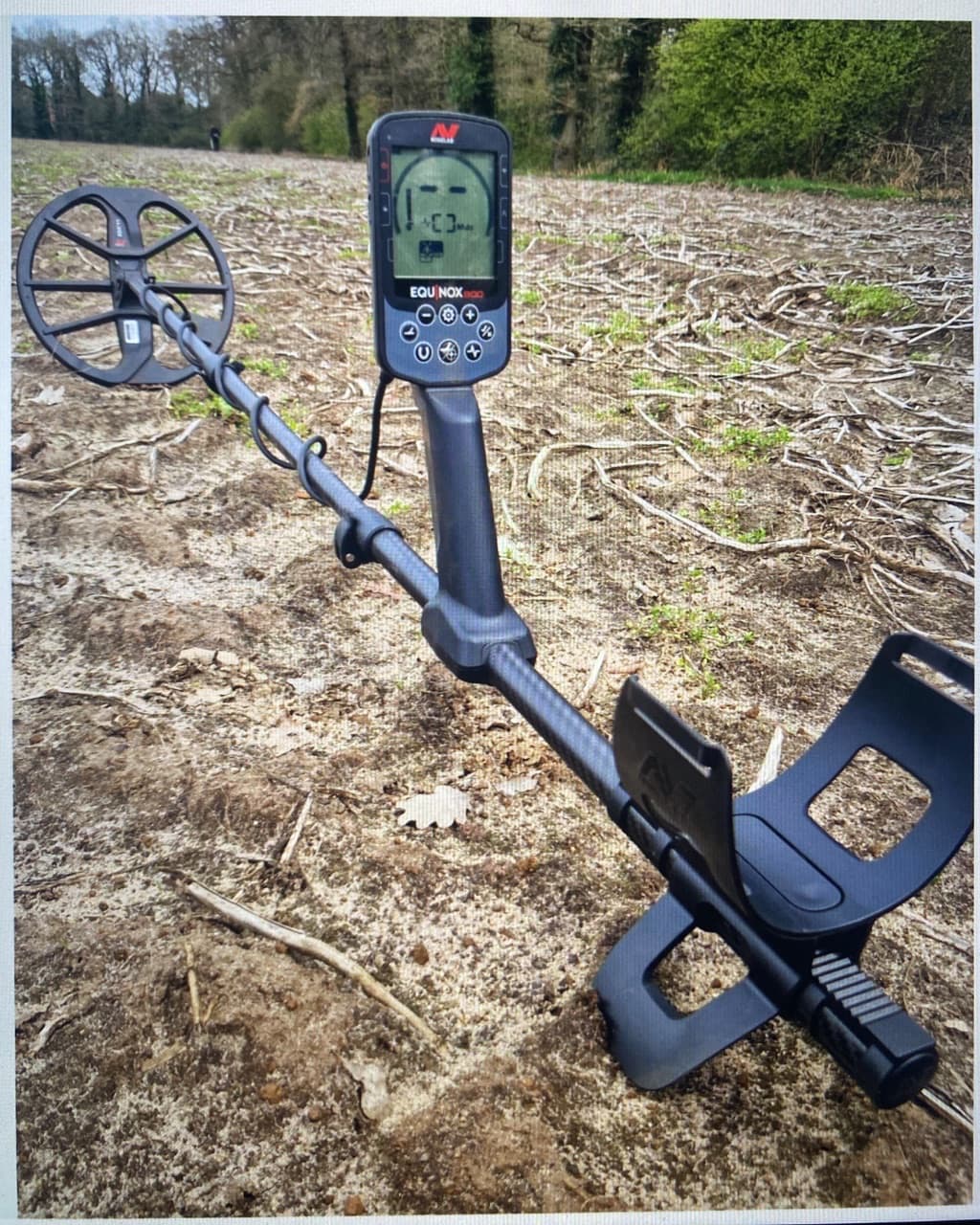 Detector de metales Equinox profesional con bobina grande