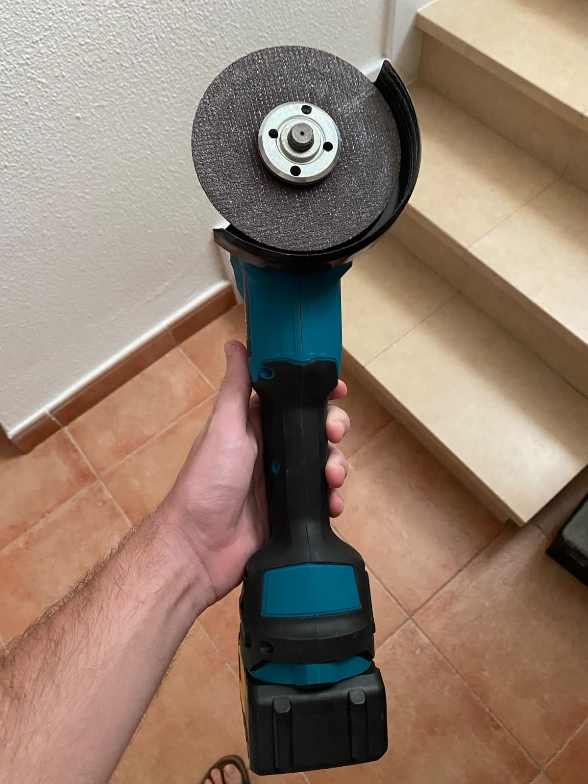 Radial / Amoladora angular inalámbrica 398V